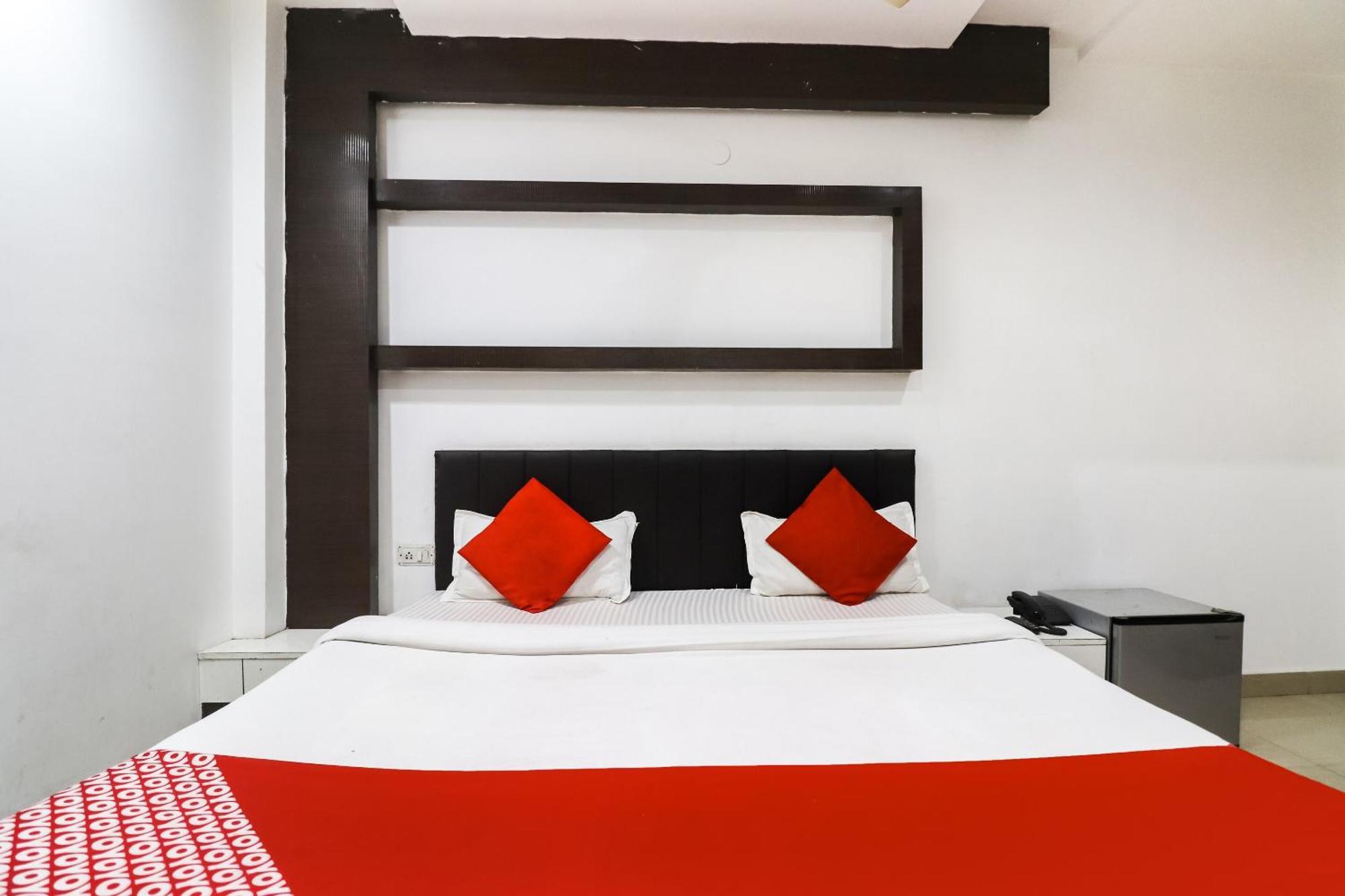 Oyo Flagship Just-9 Inn Near Sahara Ganj Mall Lucknow Extérieur photo