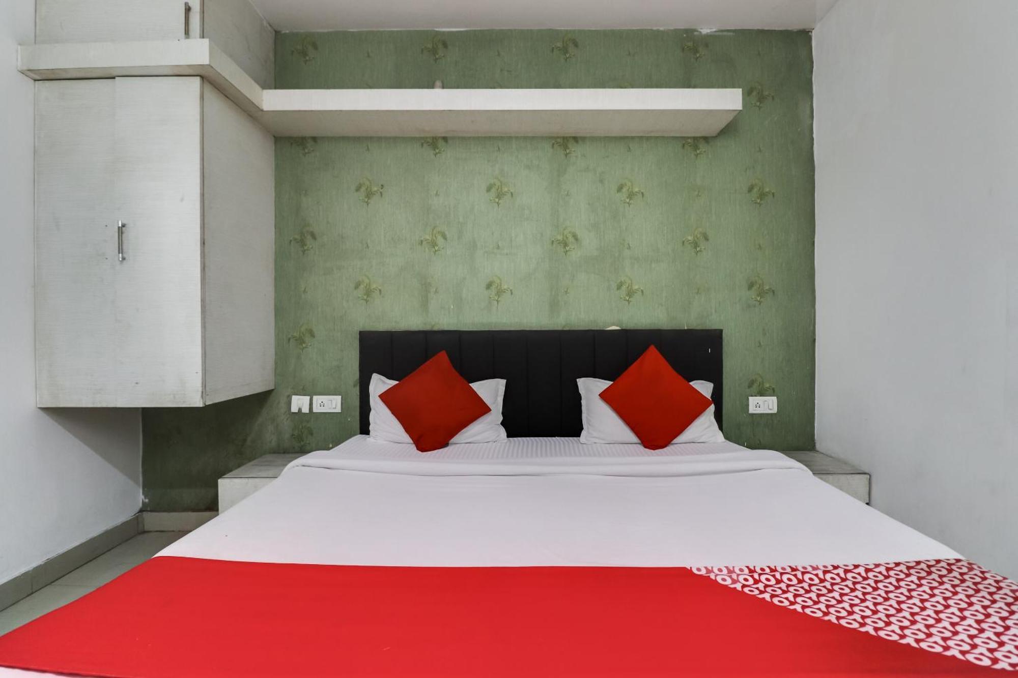 Oyo Flagship Just-9 Inn Near Sahara Ganj Mall Lucknow Extérieur photo